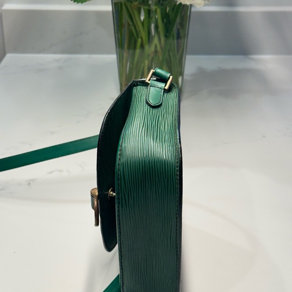 Louis Vuitton Retired Saint Cloud Green Epi PM Crossbody Bag + LV Dust Bag + COA - Picture 6 of 16